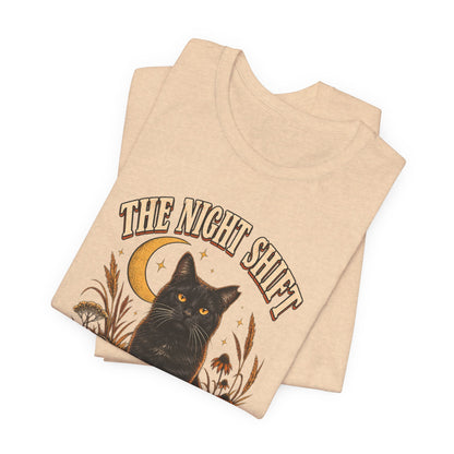 The Night Shift Barn Cat Tee – Vintage Fall Graphic