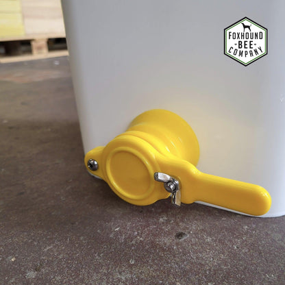 Bottling Bucket Kit with Honey Gate and Strainers