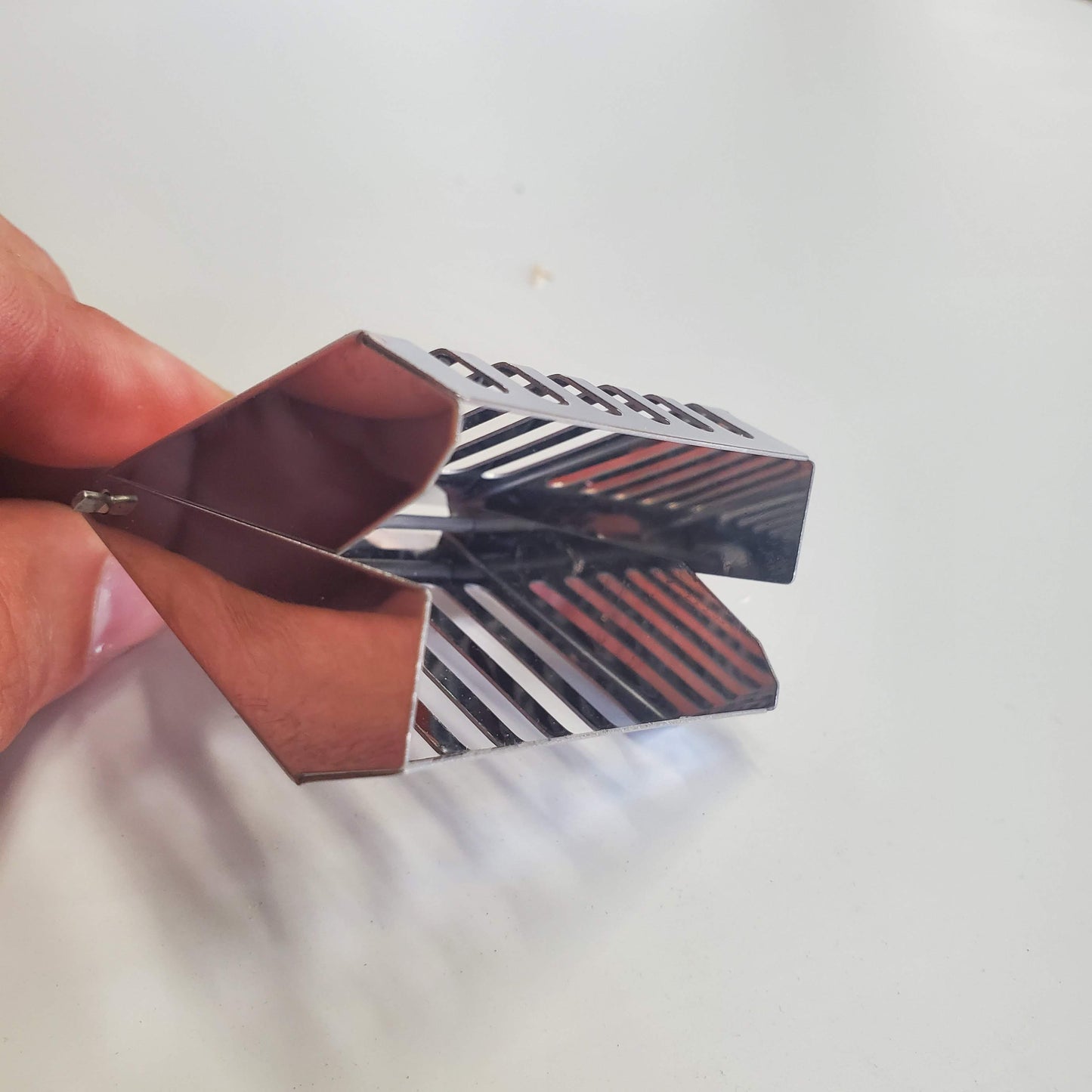 Queen Clip Stainless Steel